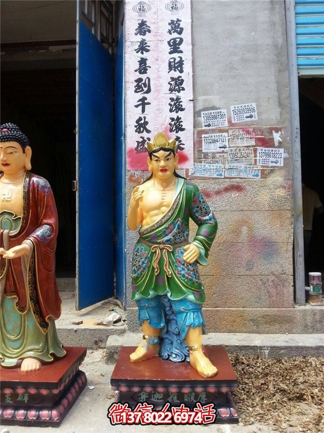 摩呼羅迦玻璃鋼彩繪神像——神圣而又華美的藝術品