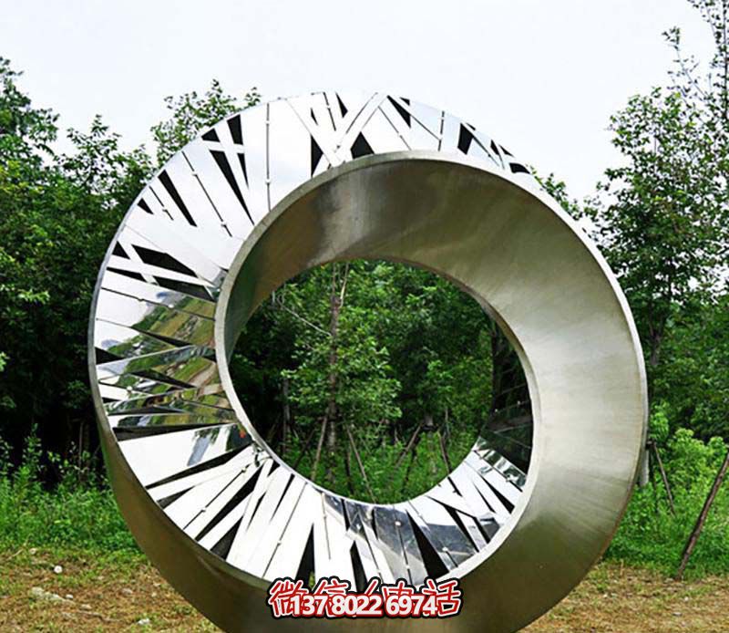 戶外草坪不銹鋼鏤空創(chuàng)意個(gè)性圓環(huán)雕塑 戶外草坪不銹鋼鏤空創(chuàng)意個(gè)性圓環(huán)雕塑